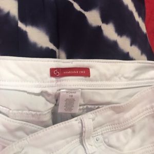 White dress barn Capri pants